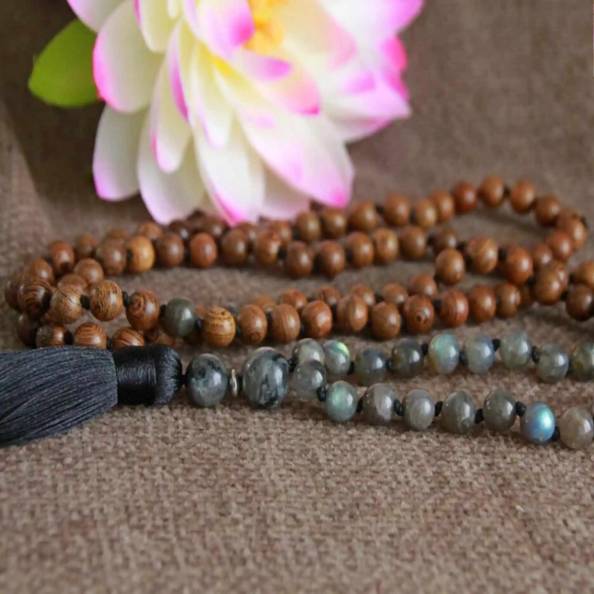 

8mm Natural knot 108 Labrador stone Sandalwood Beads necklace Handmade Elegant Chic Chain Chakra Lucky Seven Chakras Gift