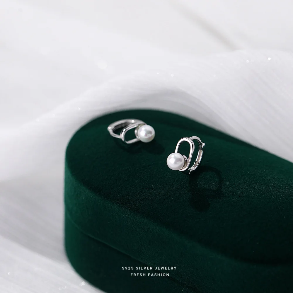  여성을 위한 짧은 몸집이 작은 진주 스터드 귀걸이, 프랑스 우아함 빛 럭셔리 간단한 기질 보석