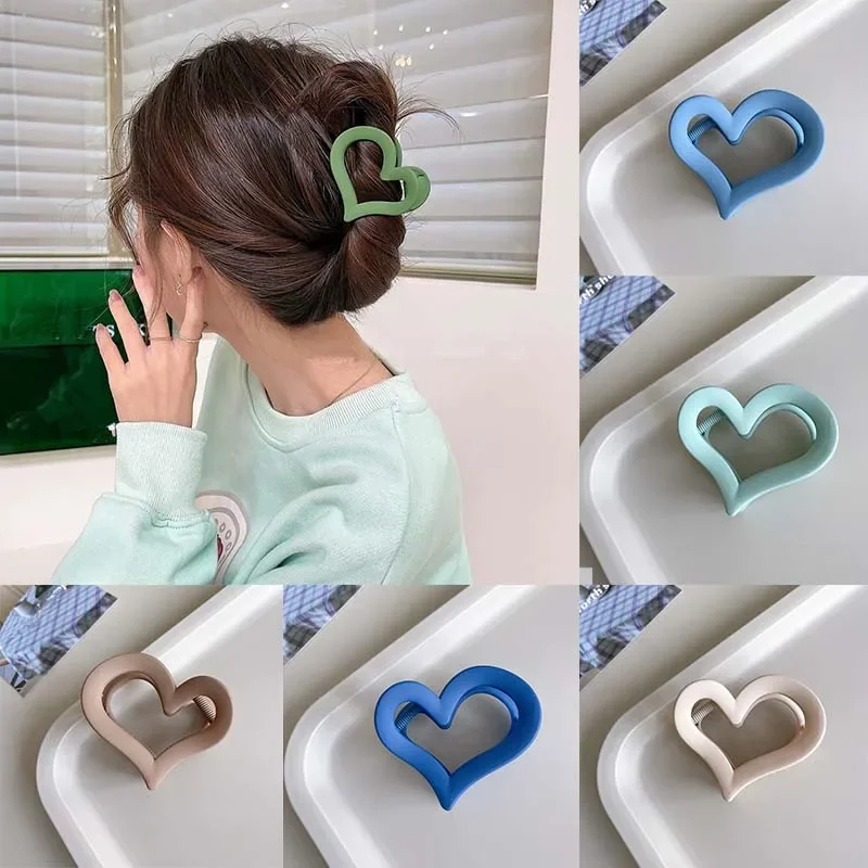 

Love Letter Clip Color Medium Size Hair Clip Korean Elegant Temperament Shark Hair Claw Clip Hair Accessories for Women