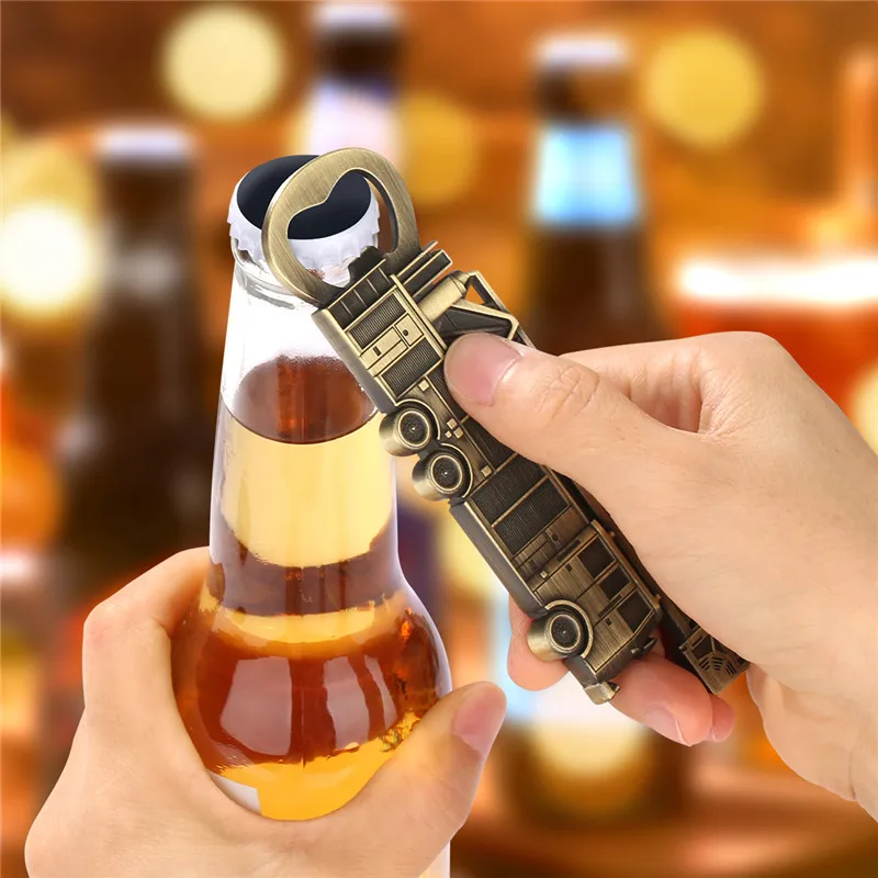 Kreatives Feuerwehrauto-Design, Metall-Bieröffner, Flaschenöffner, Küche, Club, Party, Barzubehör, Gadget, Hochzeitszubehör, Geschenk mit Tasche – Detail 3