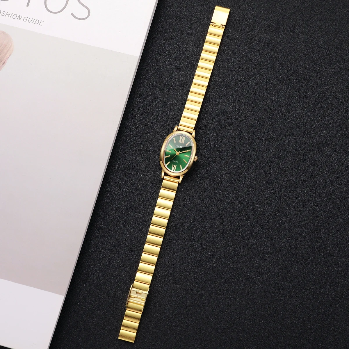 Elegant Green Women's Watch with Roman Dial and Gold Bracelet Strap - Quartz Wristwatch Gift