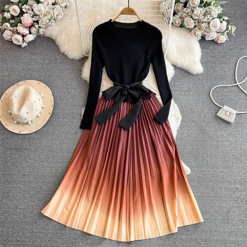 

Осенне-зимнее плиссированное платье градиентного цвета, темпераментное вязаное облегающее ТРАПЕЦИЕВИДНОЕ платье знаменитости с круглым вырезом и соединением по талии, Z3969