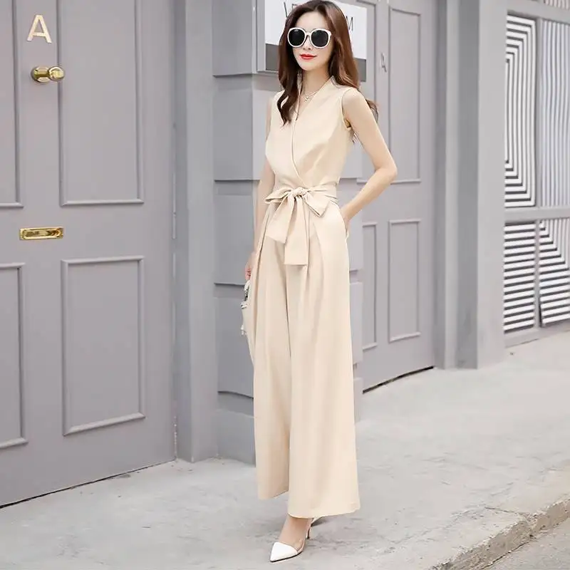 

One piece wide leg pants women internet celebrity jumpsuit 2023 summer new fashion casual V-neck slim solid jumpsuit female tops