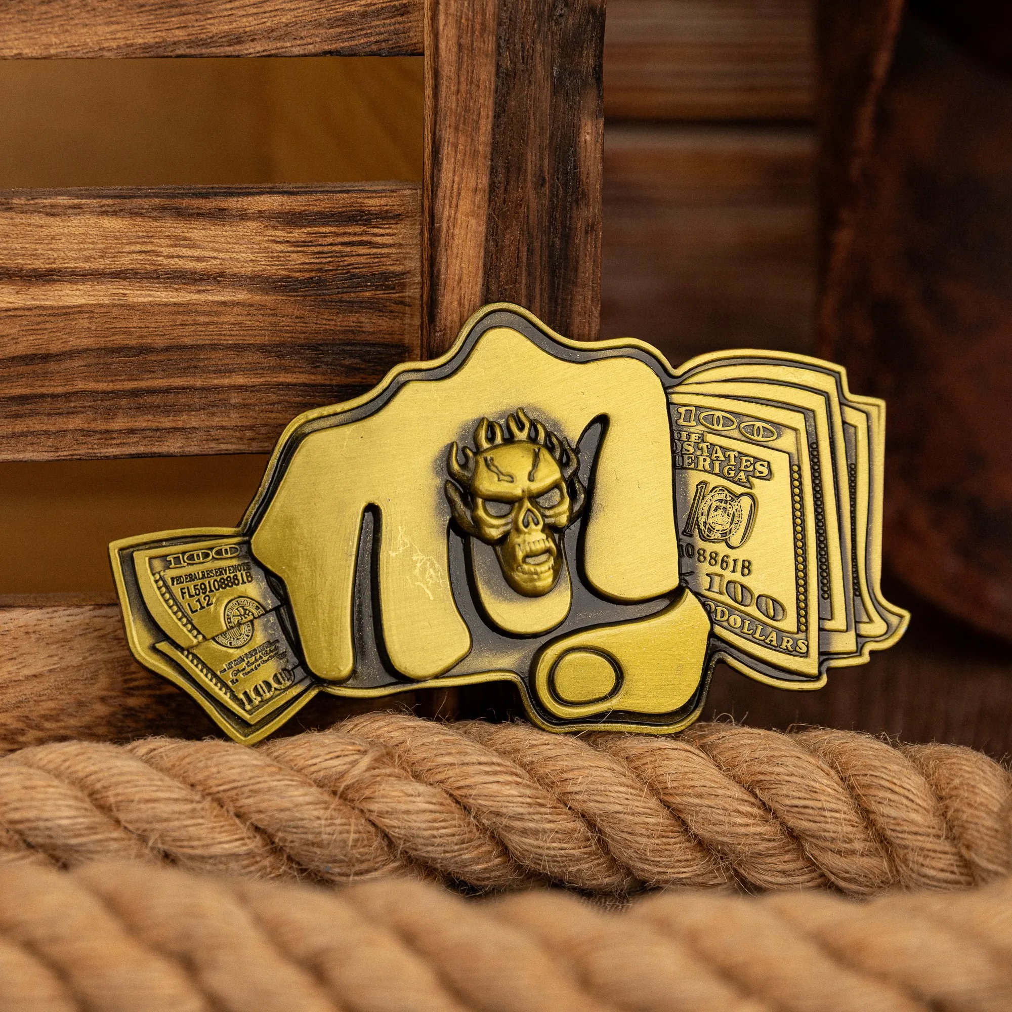 Golden Finger Buckle: A Stylish Novelty for the Modern Western Gentleman
