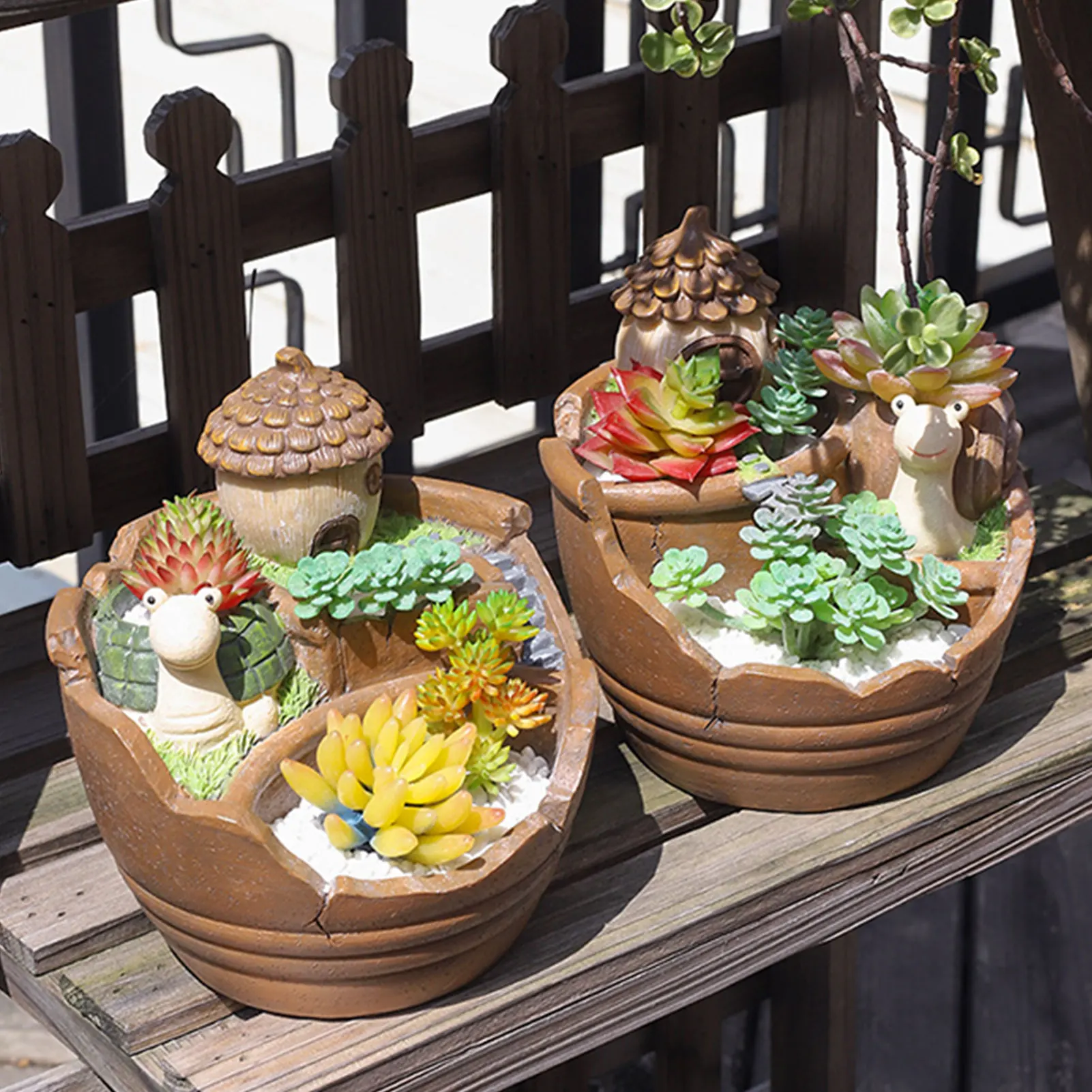 

Mini House Figurine Resin Flower Pot Creative LED Lights Planter for Flower Pot Herb Cacti Plants Home Garden Decoration