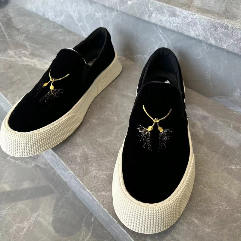 

2023 Spring Casual Shoes Man Slip-On Luxury Flat Skate Shoes Trend Black Men Loafers Platform Embroidery Canvas Shoes Fashion