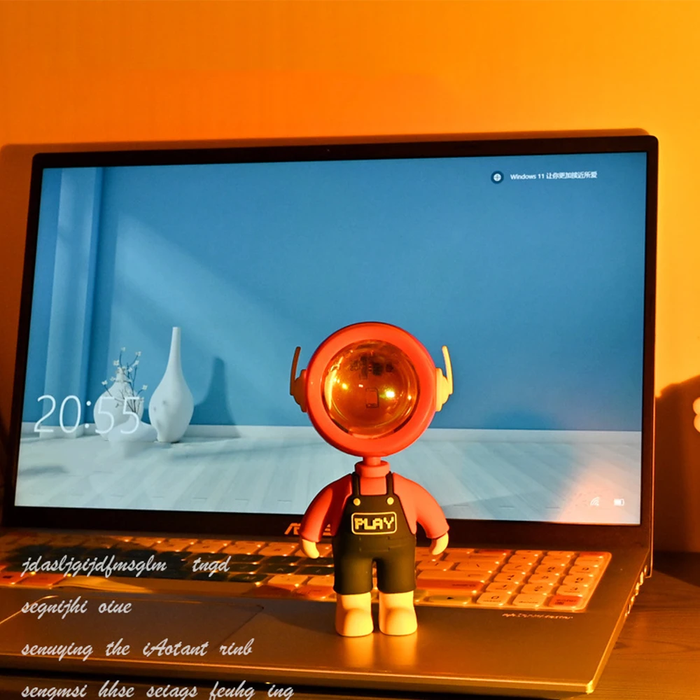 

Creative Sunset Projection Lamp Astronaut Atmosphere Light Photo Light Night Lamp for Birthday Gifts Room Desktop Decor