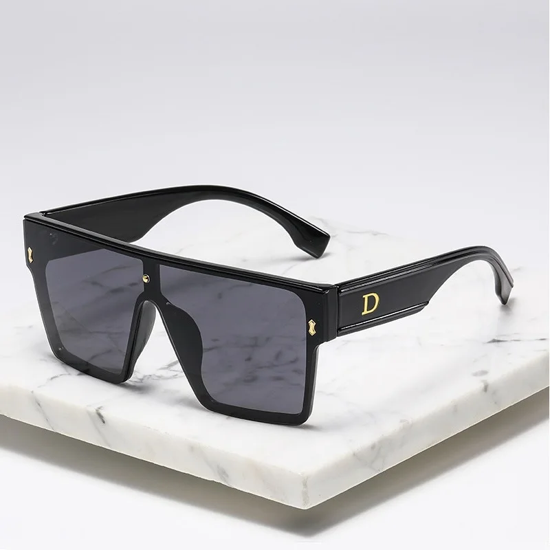 Neue Vintage-Stil Sonnenbrille für Damen und Herren Designer Square Markensonnenbrille Unisex Mode UV400 Shades