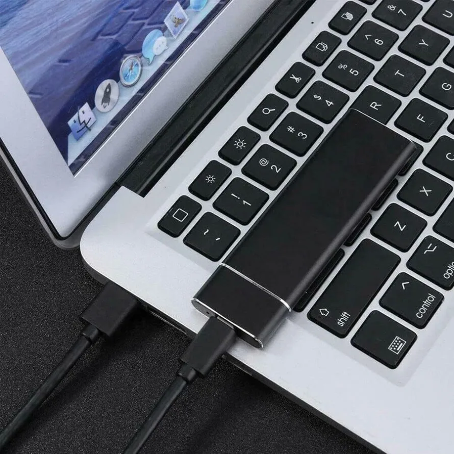 Compact USB-C M.2 SSD/HDD Enclosure with Dual Protocol Support
