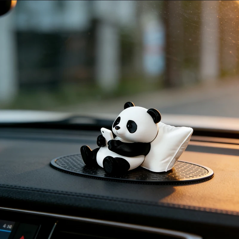 Panda Sculpture Ornament 1