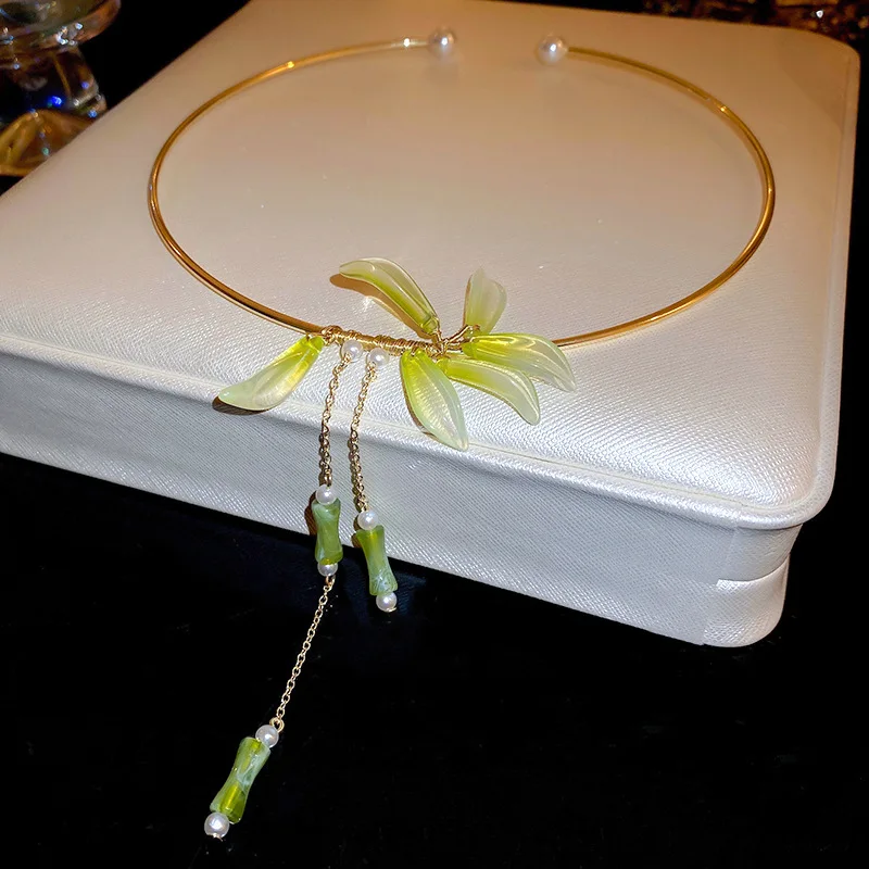 

Acrylic Leaf Bamboo Tassel Collar New Chinese Necklace for Women