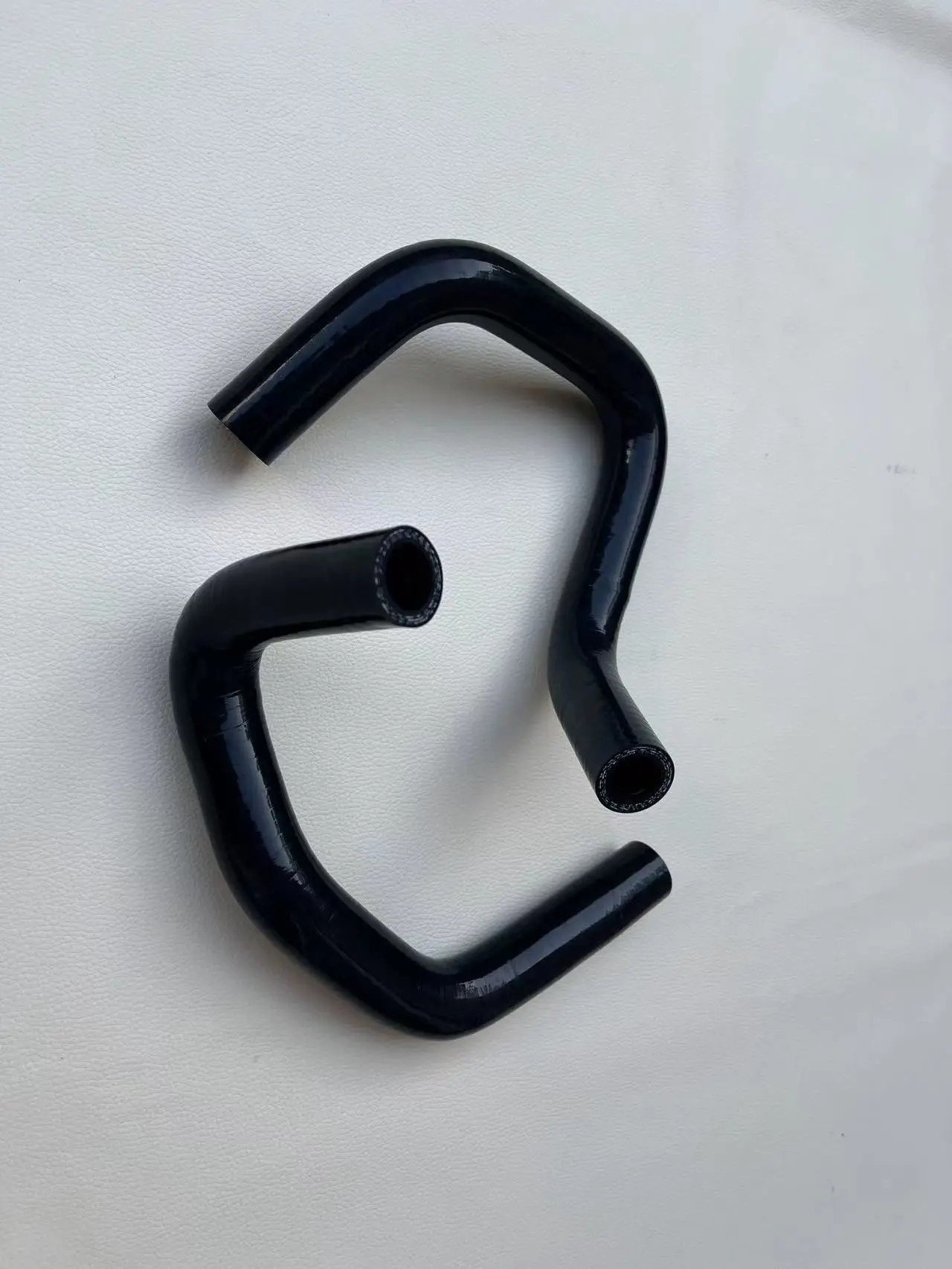 Silicone-Heater-Hose-MR981929- 