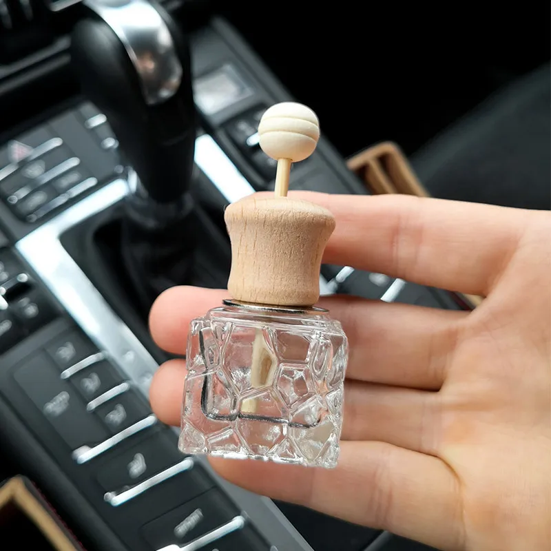 Car Air Freshener Perfume Bottle, Car Ha nging Ornament Essential Oil  Bottle