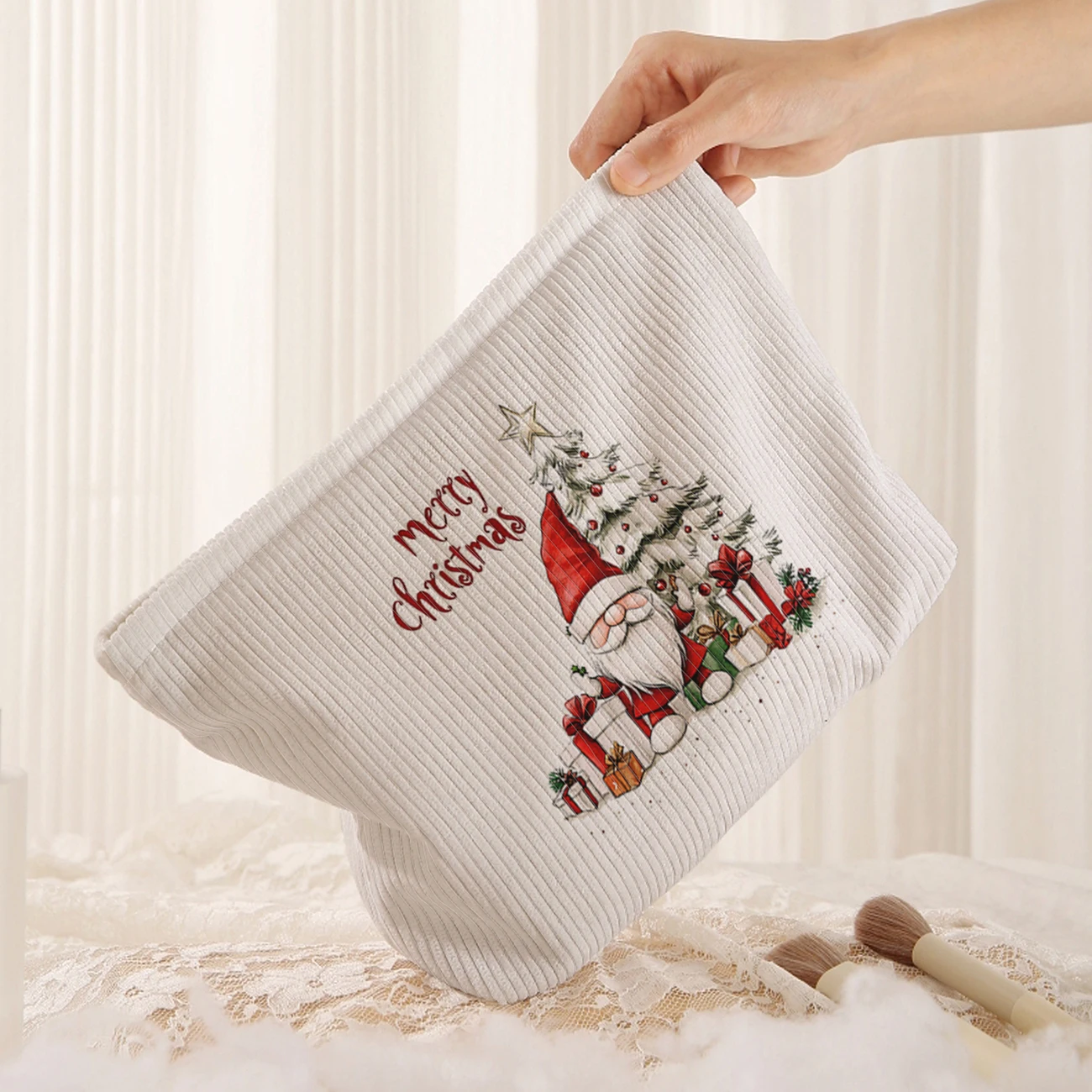 1 Christmas themed corduroy makeup bag, lightweight zipper makeup storage box, multifunctional bag with lining