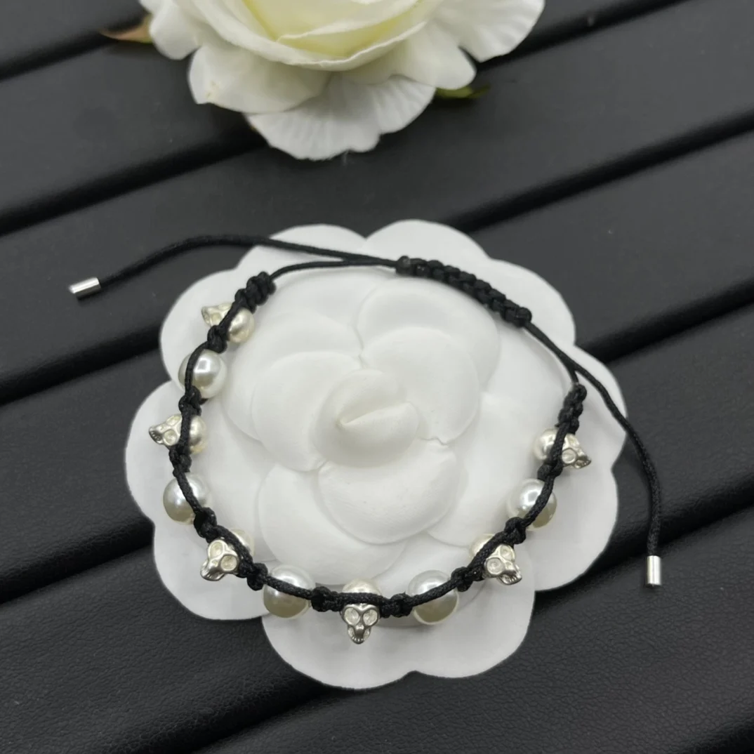 

European and American Fashion Pearl Skull Bracelet