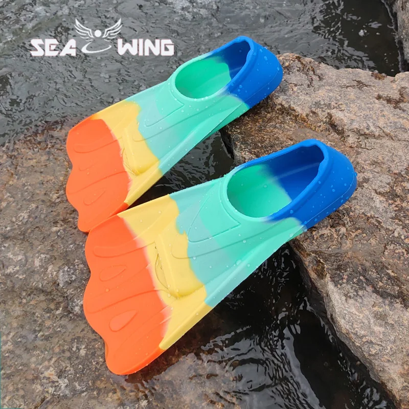 New colored swimming training fins for summer tourism, elastic and soft silicone diving frog shoes 5