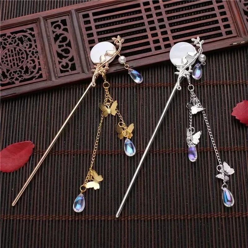 New Fashion Classic Pearl Tassel Butterfly Hair Stick Exquisite and Special Bride Headwear Travel Photography Jewelry Accessorie
