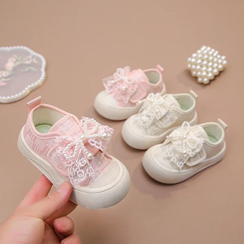 Girls Princess Shoes Sweet Lace Bows Kids Canvas Shoes Soft Bottom Non-slip 2025 New Fashion Children Flat Shoes Beading Cute