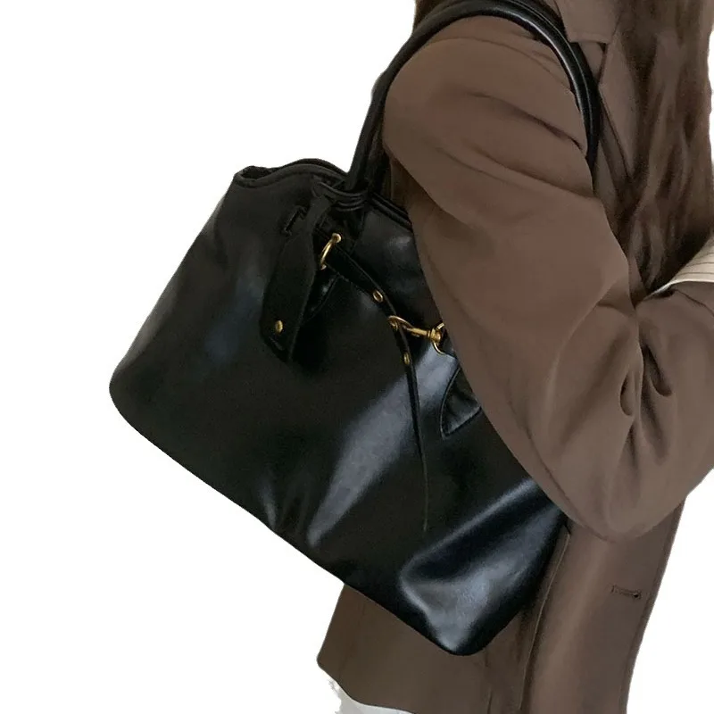 PU Leather Commuter Fashion Vintage Casual Tote Bag Maillard Stylish Crossbody Bags for Women Texture Large Capacity Temperament