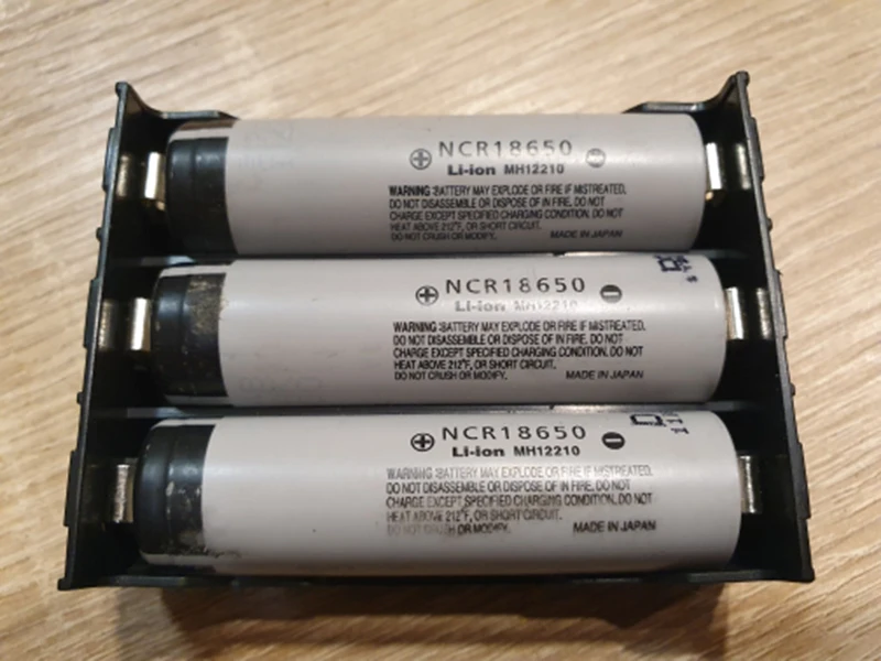 Custodie per batterie Power Bank ABS 18650 fai-da-te 1X 2X 3X 4X 18650 Custodia per scatola di immagazzinaggio portabatteria 1 2 3 4 Slot Contenitore per batterie con perno rigido - immagine 2