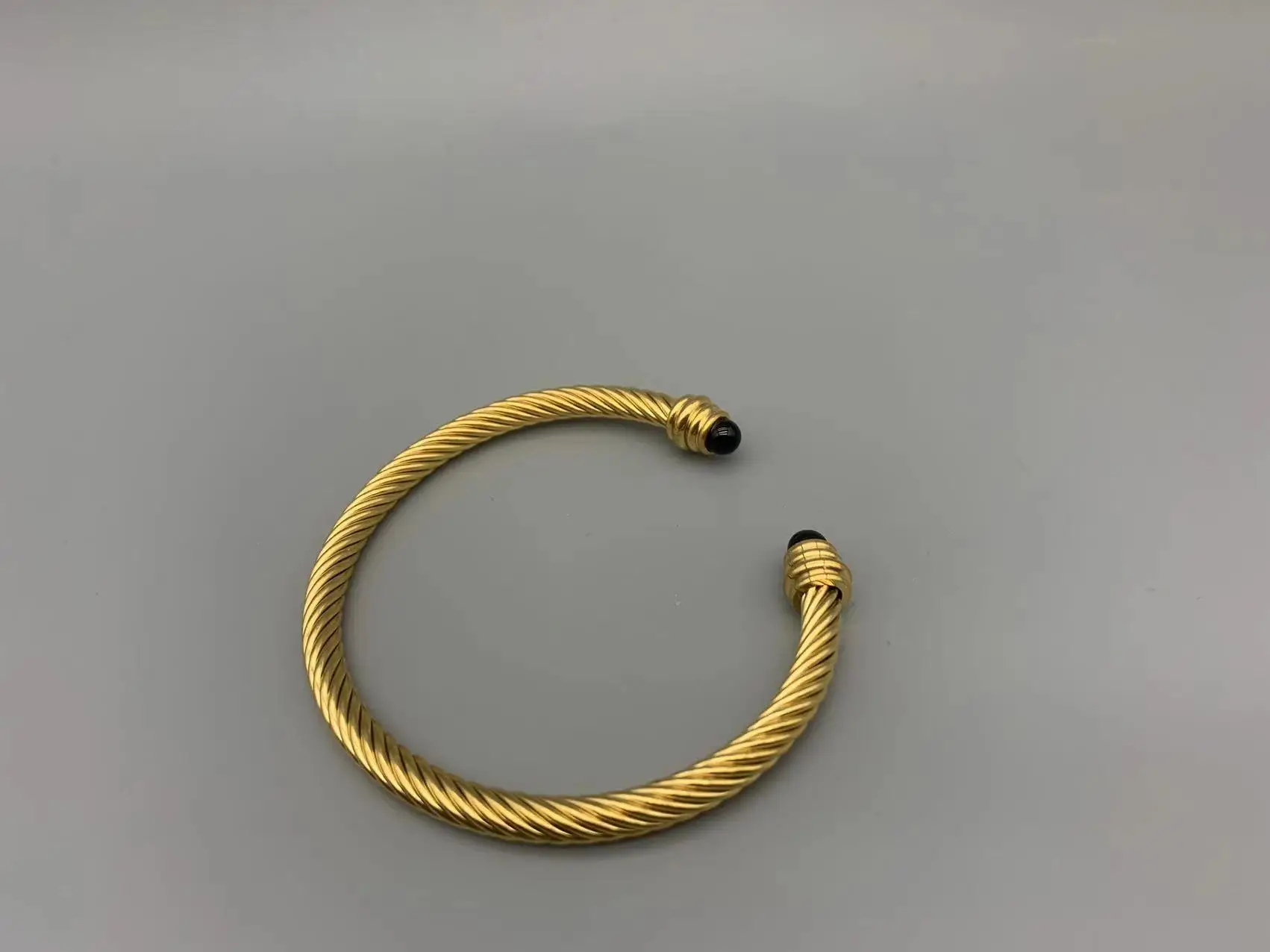 Le Han Jewelry  Cable  Bracelet In 18k Gold Plated And Black Onyx 4MM