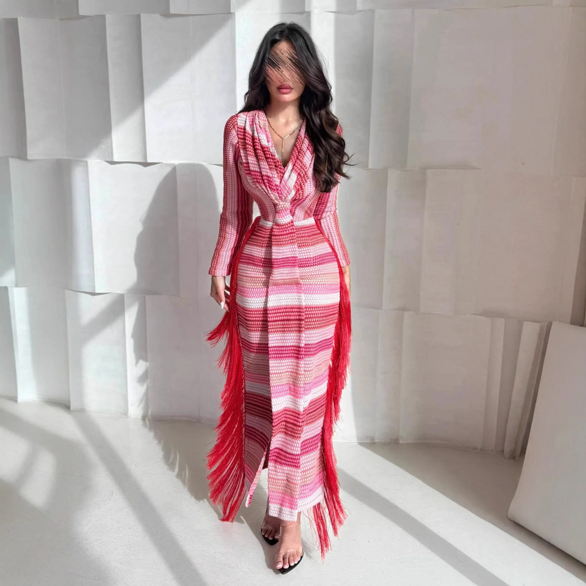 فستان نسائي