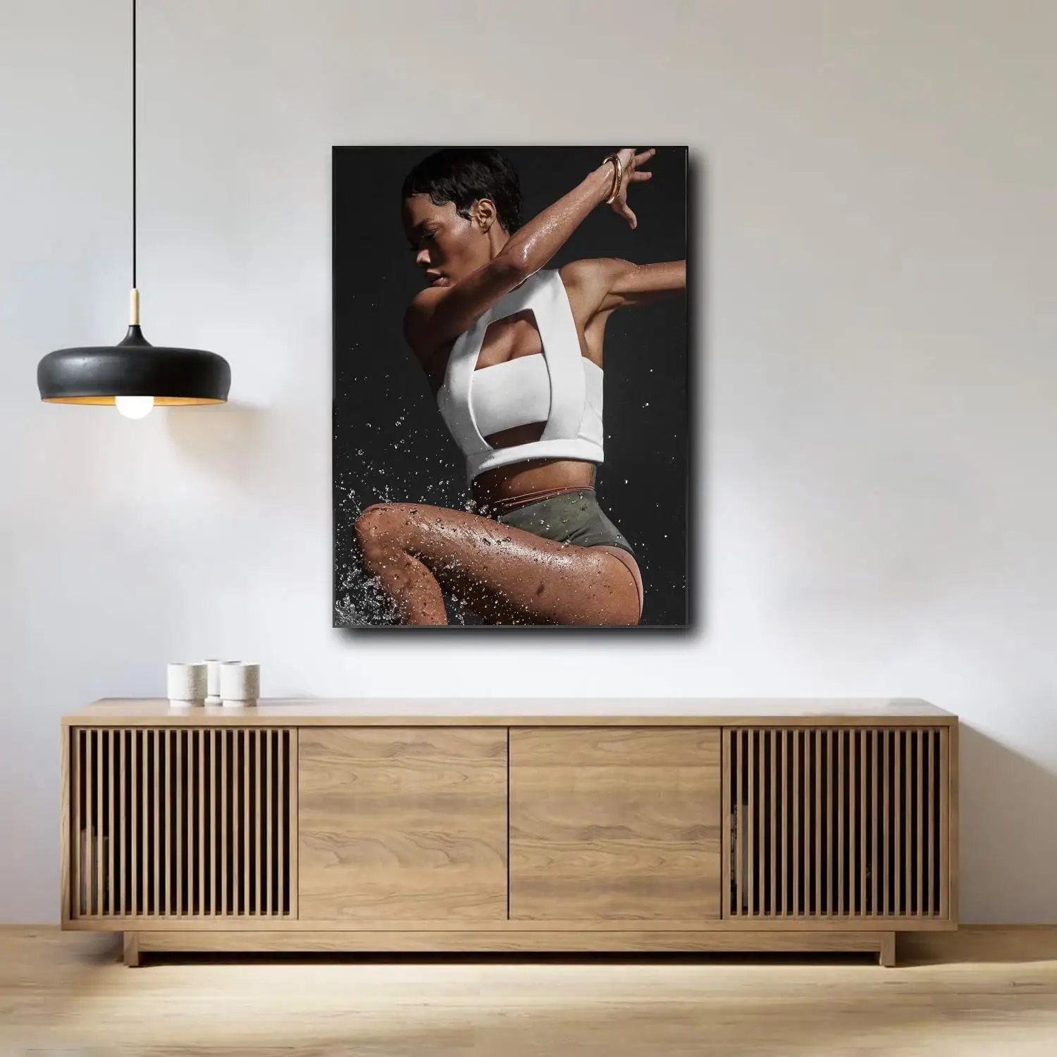 thumbnail image 1 of Póster de arte decorativo de teyana taylor, arte de pared, regalo personalizado, decoración moderna para dormitorio familiar, carteles de lienzo, 1 of 5