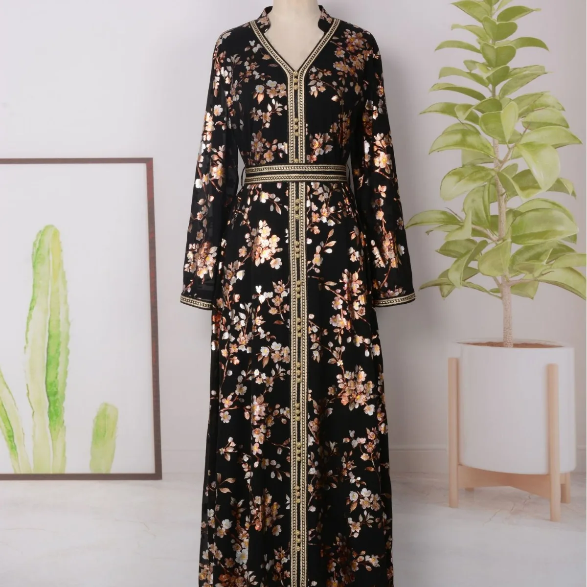 

Abaya Women Dubai Middle East Caftan Light And Cool Printed Simulated Silk Sequin Embroiled Long Slept Button Up Dress Clothing