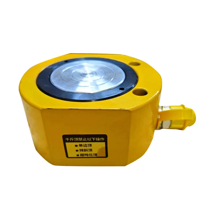 

Portable ultra-thin hydraulic jack with handle