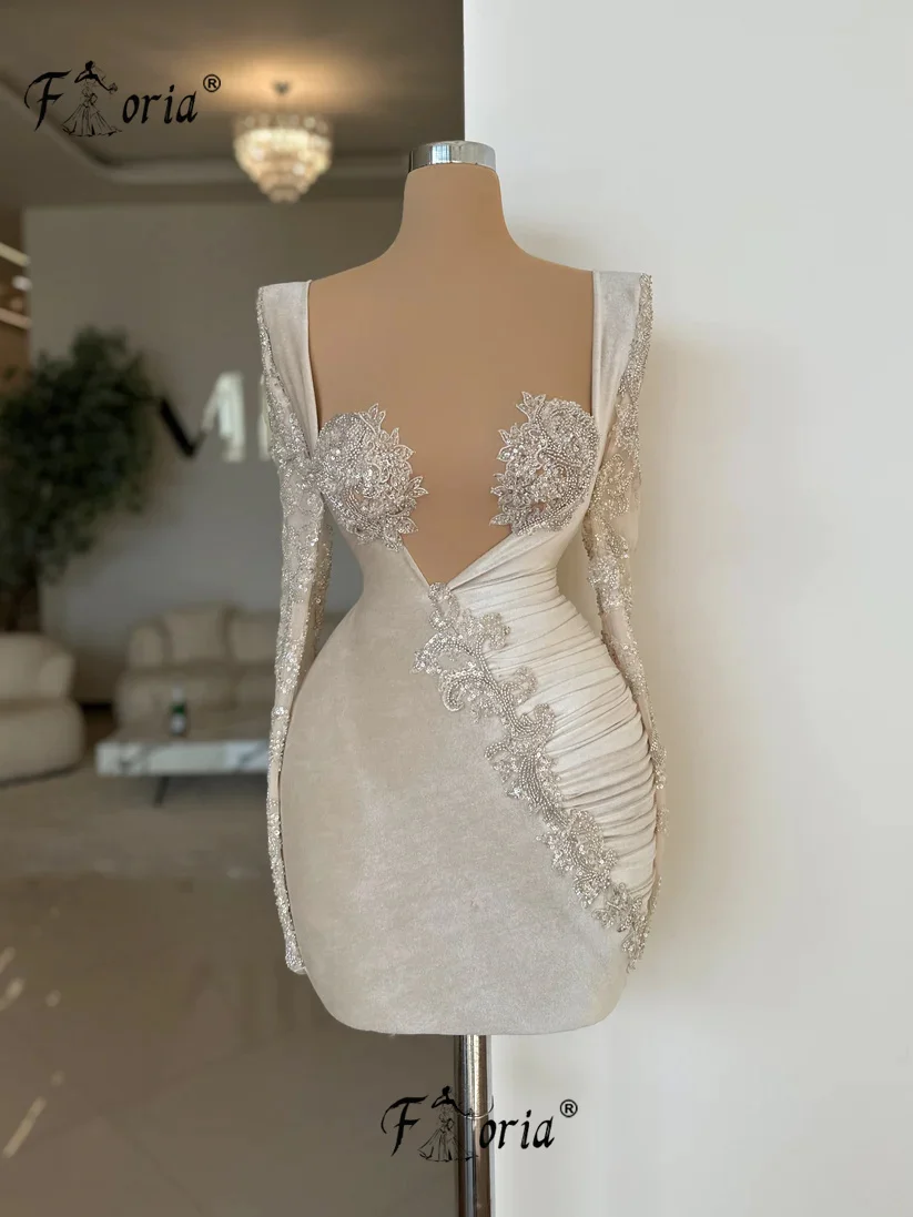 

Charming Sexy Light Champagne Velvet Prom Dress Long Sleeves Appliques Bodycon Short Cocktail Dress Birthday robes bal de promo