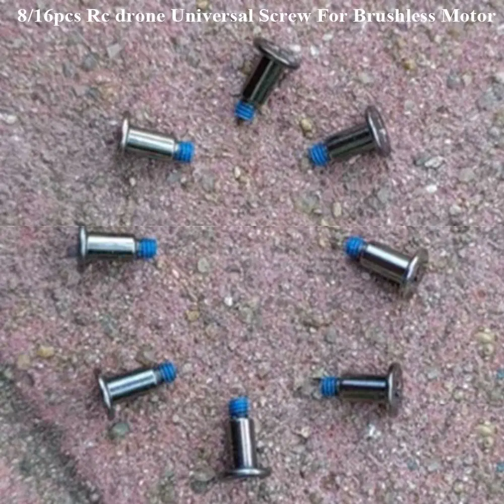 Gros plan sur les filetages des vis universelles pour drone RC