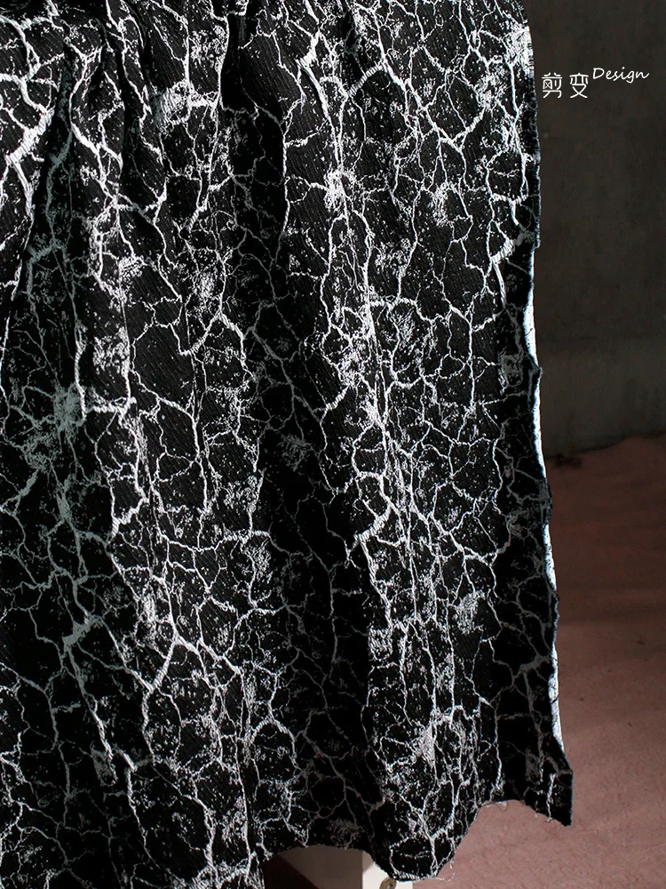 Double Sided Creative Crack Lightning Jacquard Black Gray