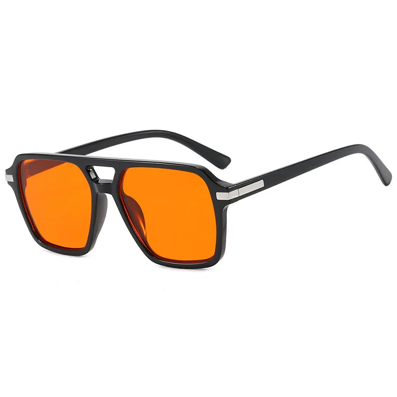 Occhiali da sole Gucci con rivetti GG1897SK Colore del telaio Nero