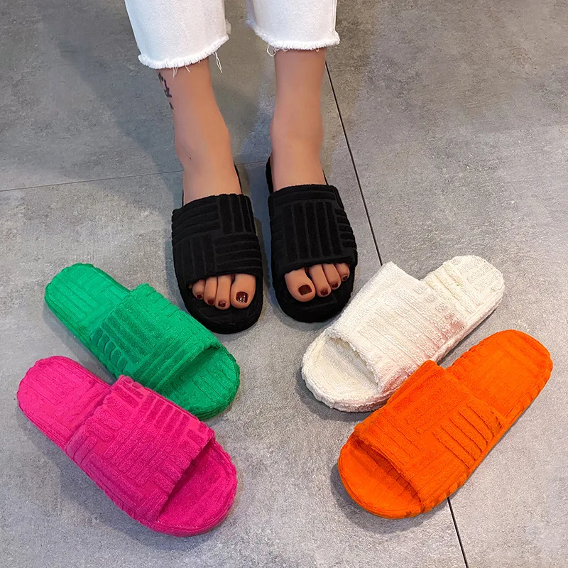 

2022 women new home slippers one-word thick-soled warm furry women shoes embossed cotton drag outdoor all-match casual slippers