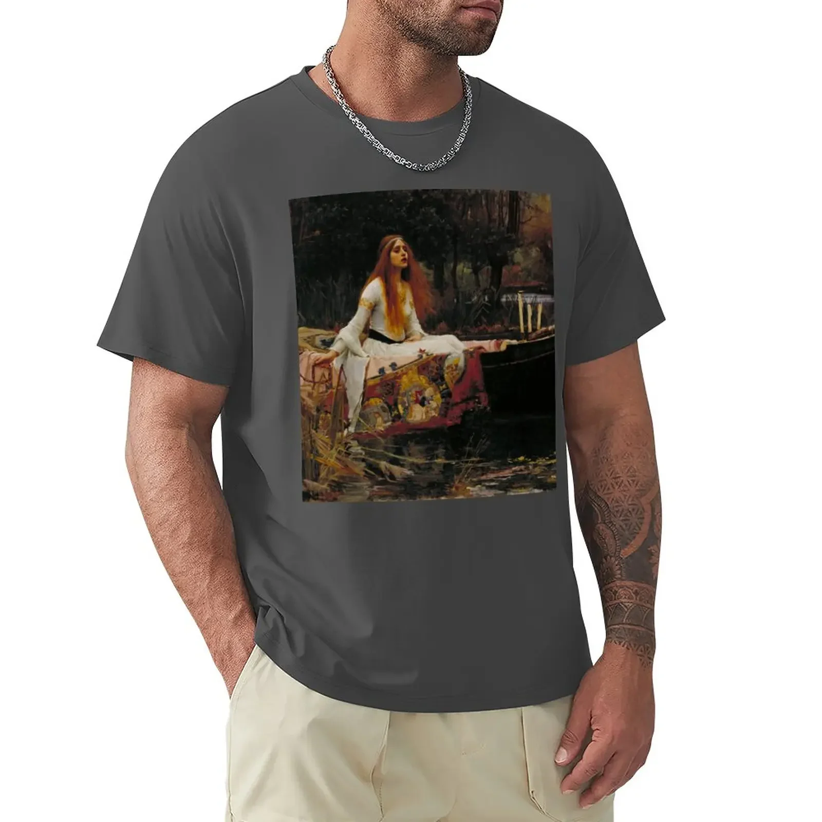 The Lady Of Shalott (John W. Waterhouse) T-Shirt Abbigliamento Vintage Abbigliamento Hippie Abbigliamento Uomo