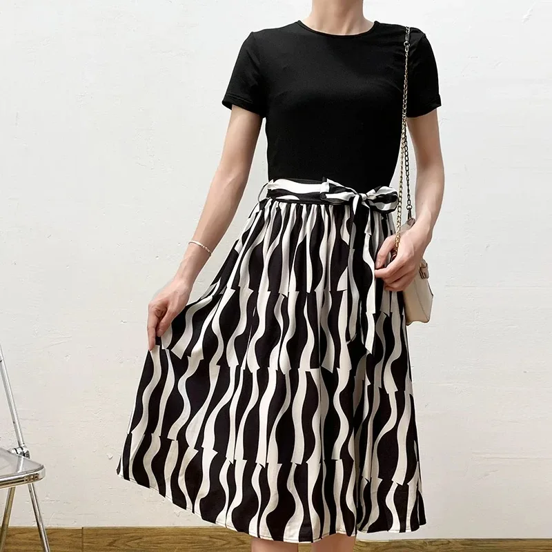 Außenhandel europäischer und amerikanischer original bestickter bedruckter Kleid, taillierter Designerstil, temperamentvoller langer Rock – Detail 4