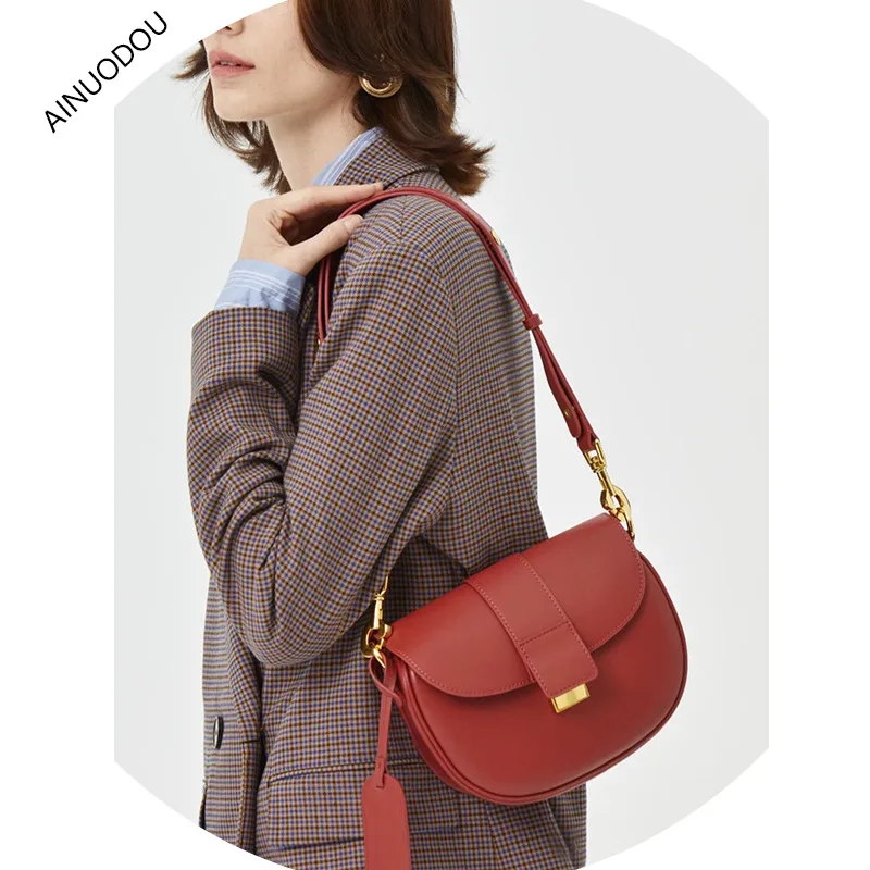 Withered New Office Ladies French Office Ladies Elegant Vintage Saddle Bag Fashion One Shoulder Messenger Underarm Bag Women