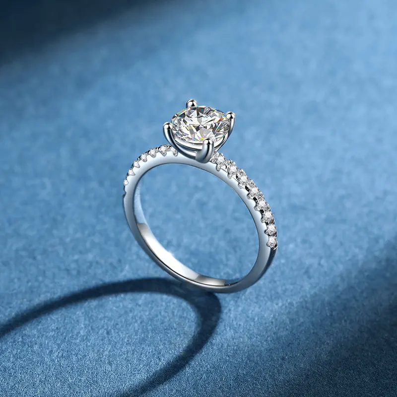 Women's Romantic Ring 1 Carat Moissanite Set in PT950 Platinum Four-Prong Adjustable Band Light Luxury Jewelry Choice 2