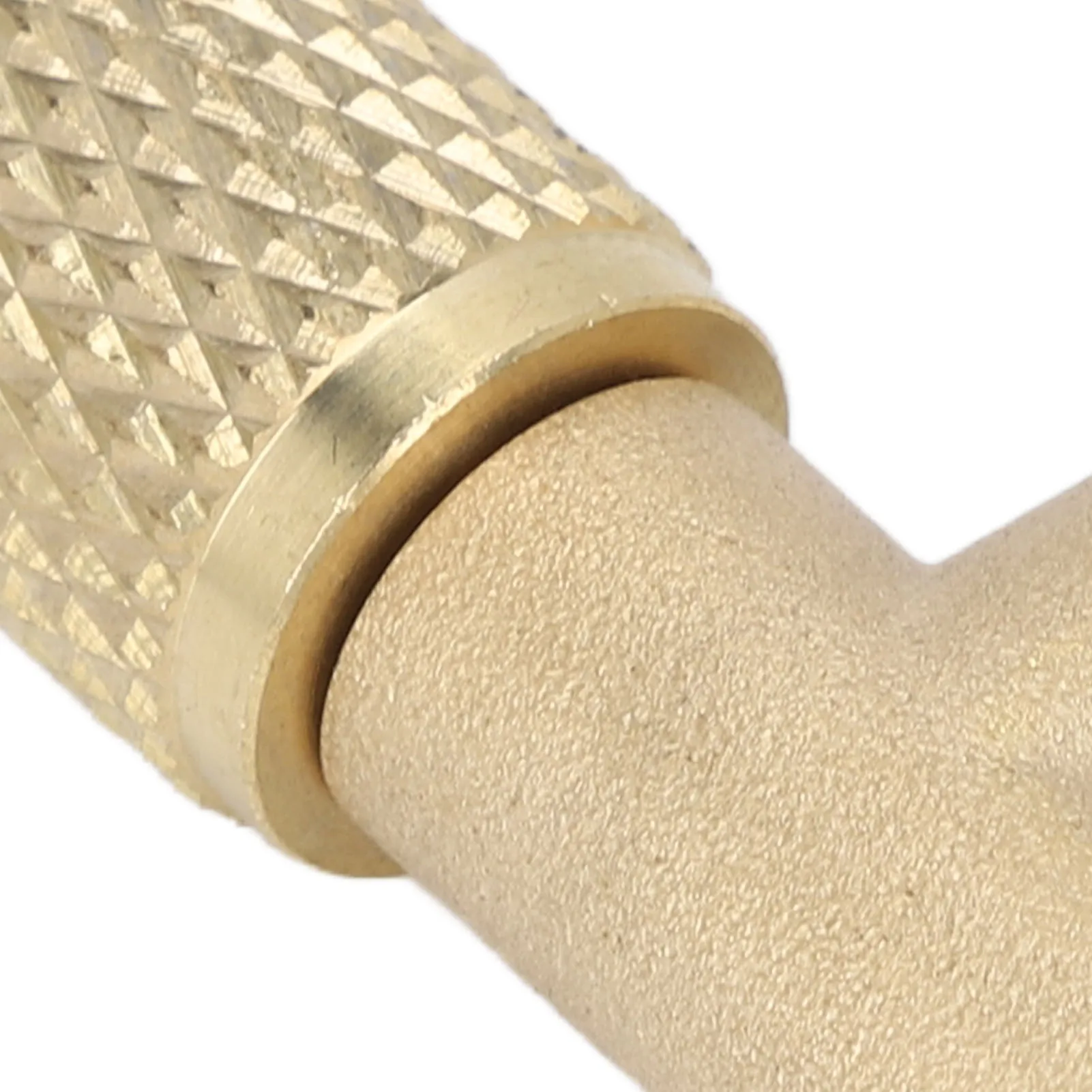 Air Conditioning Adapter Air Conditioner Connector Air Conditioner Parts Air Conditioning Accessories Conditioner Quick Coupler Tee Adapter Valve Core Brass 1/4in SAE Sturdy Structure HAVC Tee Adapter R22 R12 R134