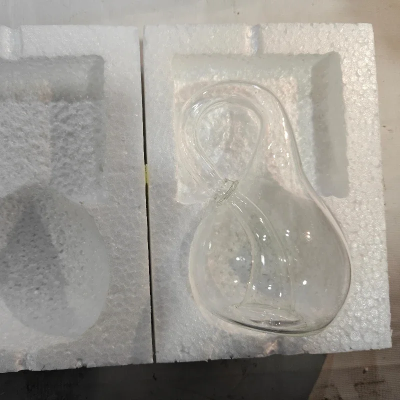 Klein Bottles Thickened Ornaments Four-dimensional Space Decorative Glass Bottle Gifts Transparent Glass Home Decoration