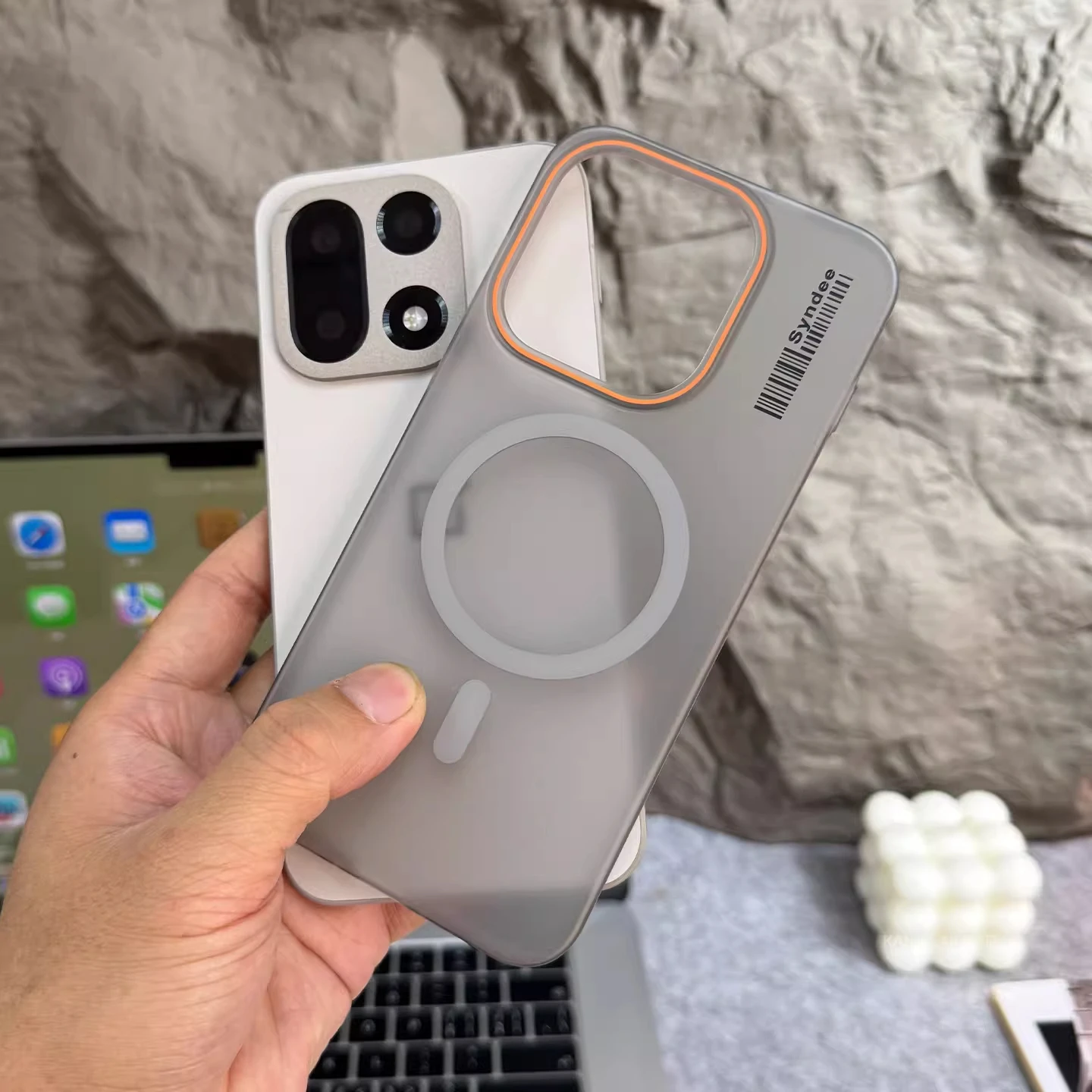 Ultrathin Matte Translucent Magnetic Barcode Hard PC Cover