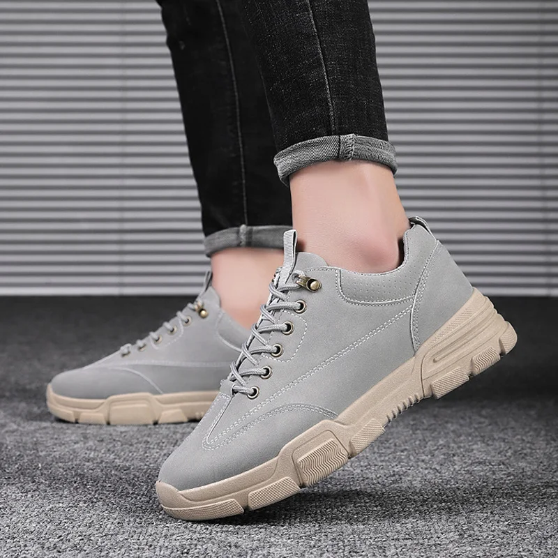 Autumn New Men Boots Trendy Versatile Non-slip Tooling Shoes British Style Low-top Comfortable Outdoor Walking Male Casual Shoes