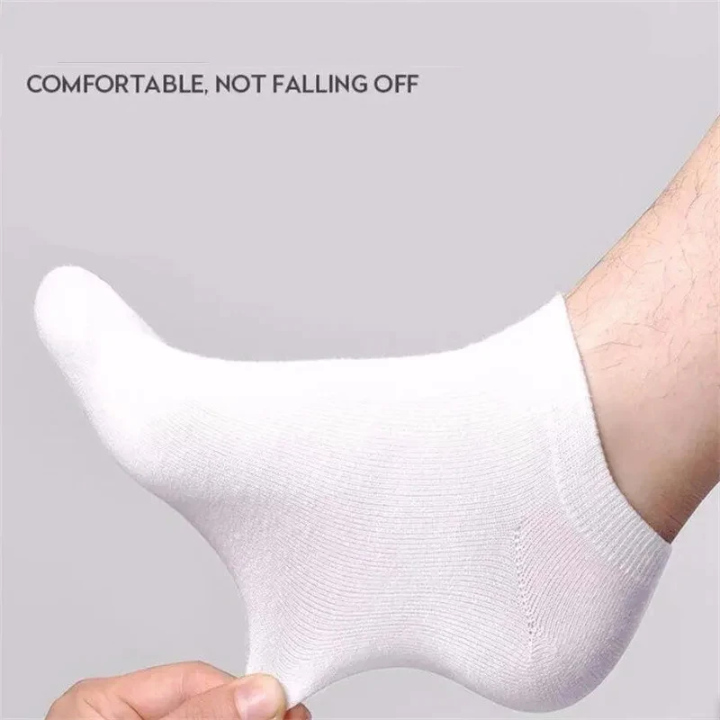 5 Pairs of Men's Classic Spring and Summer Solid Color Invisible Sports Boat Socks Breathable Odor Proof Comfortable Short Socks