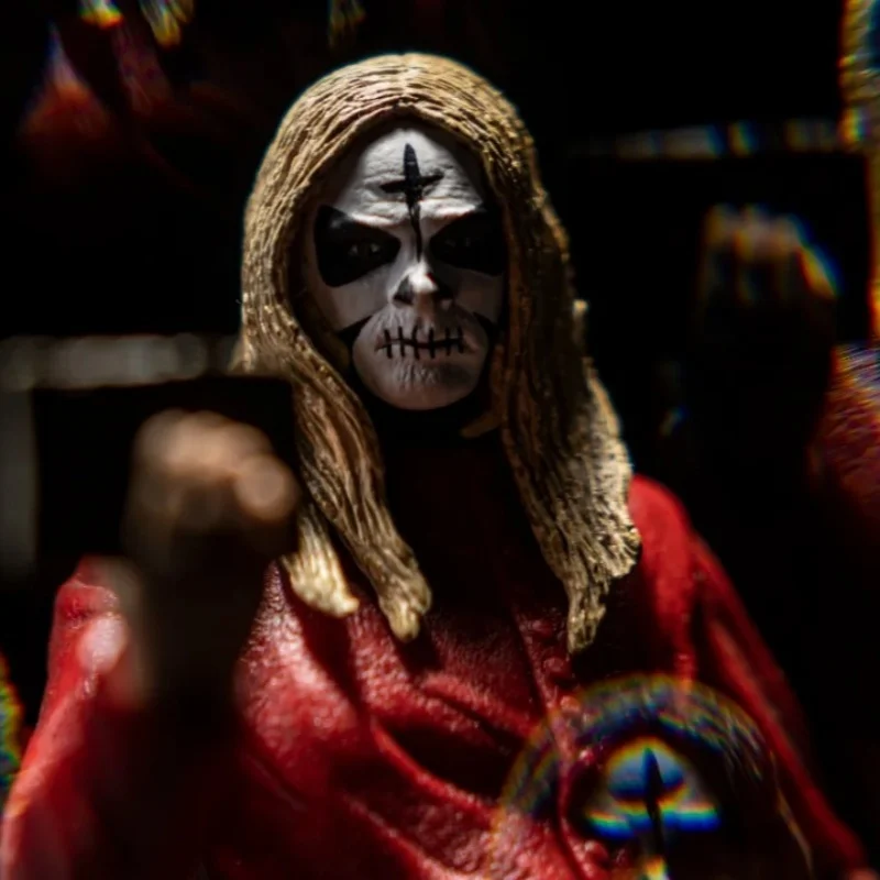  네카 39936 1000 시체의 집 오티스 레드 로브 수집용 호러 영화 액션 피규어 장식 모델 장난감