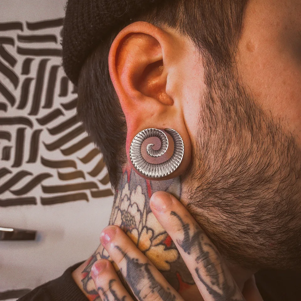 Madreperla Finto Gauge Ali D'Angelo Dilatatore Orecchio Stretcher