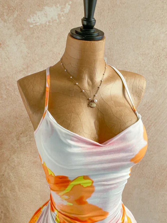 Robe mini moulante pour femme, col licou, imprimé floral, fronces latérales, ourlet à volants, style Y2K, été 2026, plage tropicale, soirée, sortie