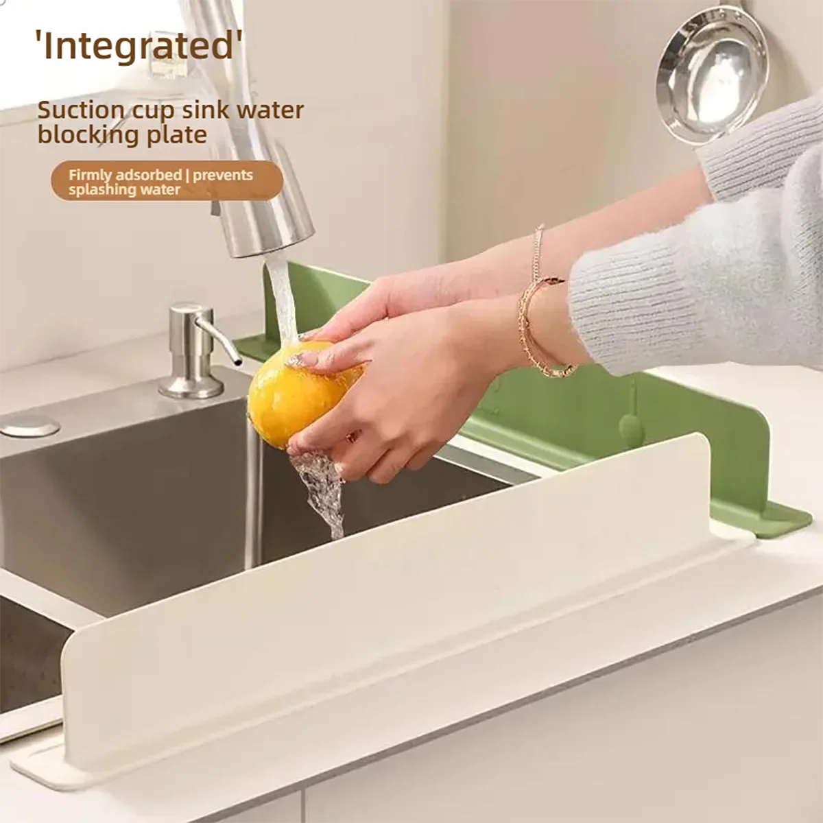 Kitchen Silicone Sink Splash Guard Body Suction Cup Design Flexible Silicone Sink Baffle Splash Guard Easy To Install Reusable
