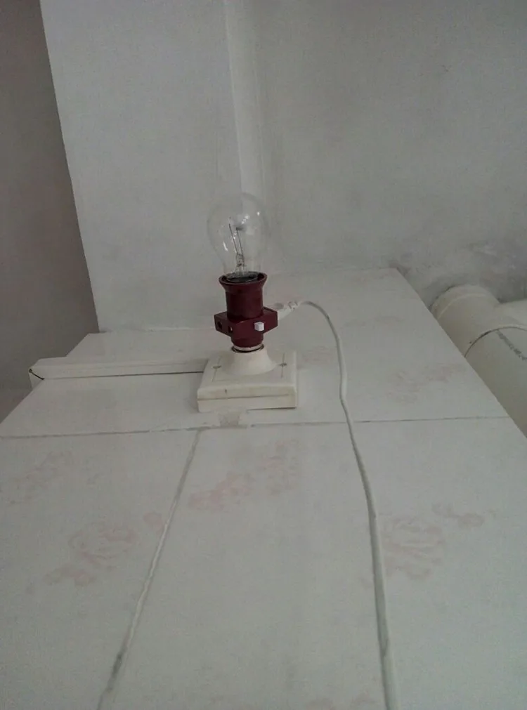E27 Double Screw Multi-purpose Socket Switch Lamp Holder US / EU Plug Socket Lamp Base Lighting Accessories 110V-240V