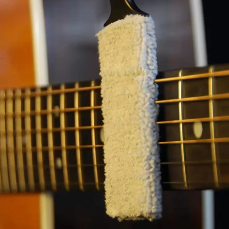 1PC Guitar Care Brush String Fretboard Cleaning Dusting Brush Cleaning Tool Dual Head Musical Instrument Accessories guitar cleaning brush