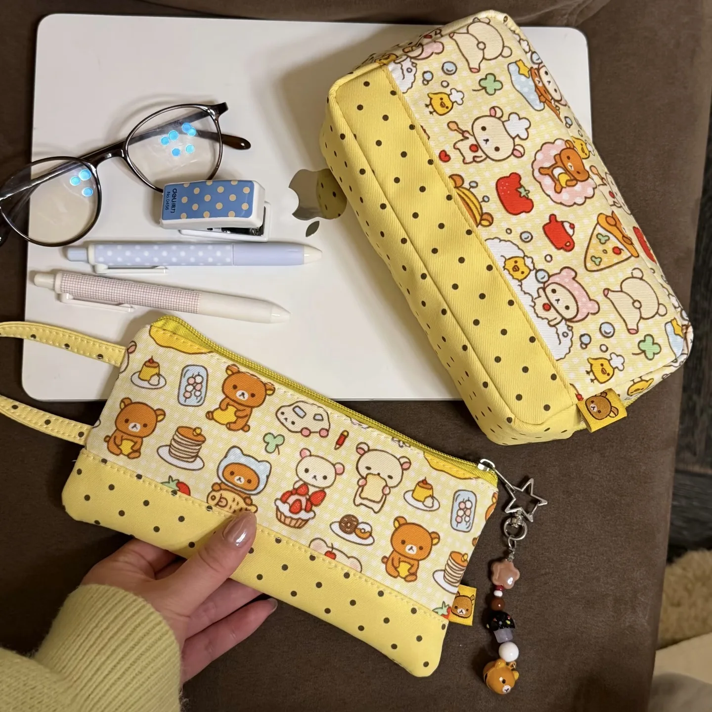 Niedlicher Rilakkuma Cartoon-Stiftbeutel, große Kapazität, gepunkteter Canvas-Schreibwaren-Aufbewahrungsbeutel für Büro- und Schulbedarf – Detail 3